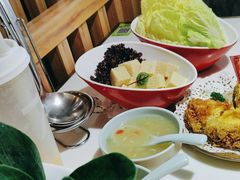 -洪氏嗨捞·猪肚鸡火锅(阳光天地店)