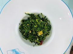炝拌枸杞芽-小叶手抓·清真食品(治平路店)