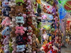 -义乌小商品批发市场(中国小商品城·篁园服装市场店)