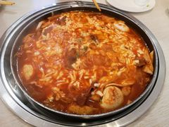-三清洞摩西韩式年糕火锅(威高广场店)