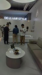 -DO A HAIRSTYLE
