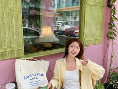 -六区宿舍咖啡店