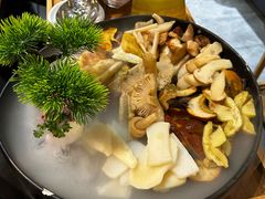 -一朵菌·野生菌探索家火锅(南亚店)
