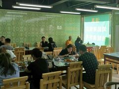 大堂-清真鸿起来饭庄(复兴路店)