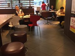 大堂-麦当劳(光新乐购店)