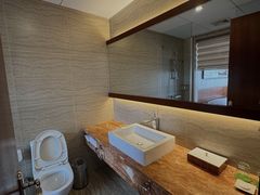 -麦新格精品酒店(上海国际旅游度假区川沙地铁站店)
