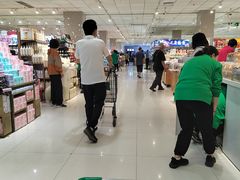 -任丘市信誉楼商厦