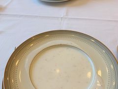 奶油松茸蘑菇汤-莫斯科餐厅
