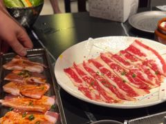 -山川小町·极番烧肉(新地假日广场店)