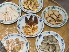 -一坐一忘云南菜(嘉里中心店)