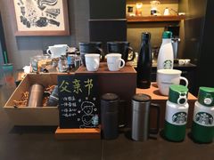 -星巴克(杭州湖滨银泰E区店)