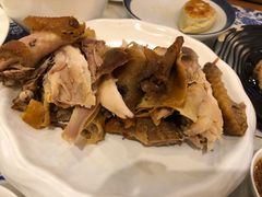 老味烧鸡-东方饺子王(新奥购物中心店)