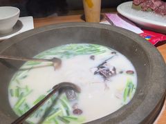 -咕嘟草帽鱼·牛奶一样的鲜鱼汤(天鹅湖万达广场店)