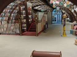 -奈尔宝家庭中心·亲子餐厅(长沙运达汇店)