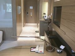 -上海滴水湖皇冠假日酒店