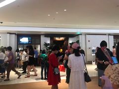 等位区-绿茶餐厅(布吉万象汇店)