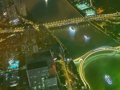 -广州塔卢特斯法国旋转餐厅