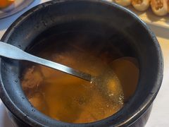 -八府香鸭·啫啫煲(华山路店)