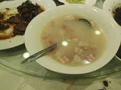 -梅龙镇酒家(南京西路总店)