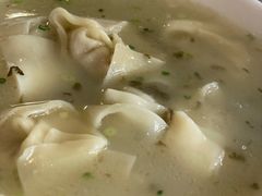 黄鱼馄饨-洪大妈·黄鱼面(金山嘴渔村店)