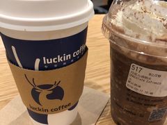 -瑞幸咖啡(怡富广场店)