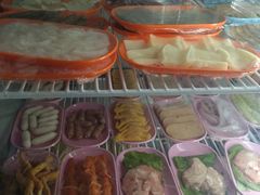 -七婆串串香(育秀路店)