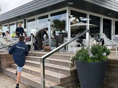 -Takapuna Beach Cafe