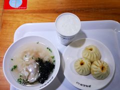 -凤起龙游老面包子(凯德晶品店)
