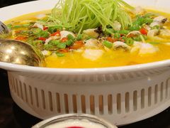 -山城外·非遗酸菜鱼(盛龙广场店)