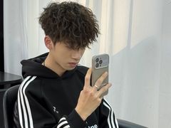 -鸿通城购物中心