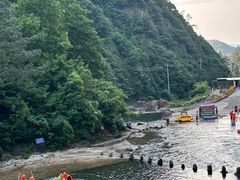 -安吉龙王山峡谷漂流