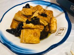 -霄汉牛三鲜湖北砂锅菜(万松园2店)