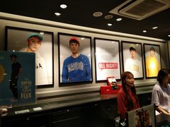 -LINE FRIENDS Garosu-gil Flagship Store
