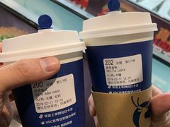 -瑞幸咖啡(人民路店)
