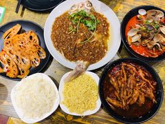 -老闵田螺馆·南昌特色小炒(梦时代店)