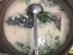 -天乐农家鱼头王(天目湖店)