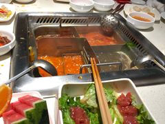 -海底捞火锅鲜切牛肉主题店(长寿路店)