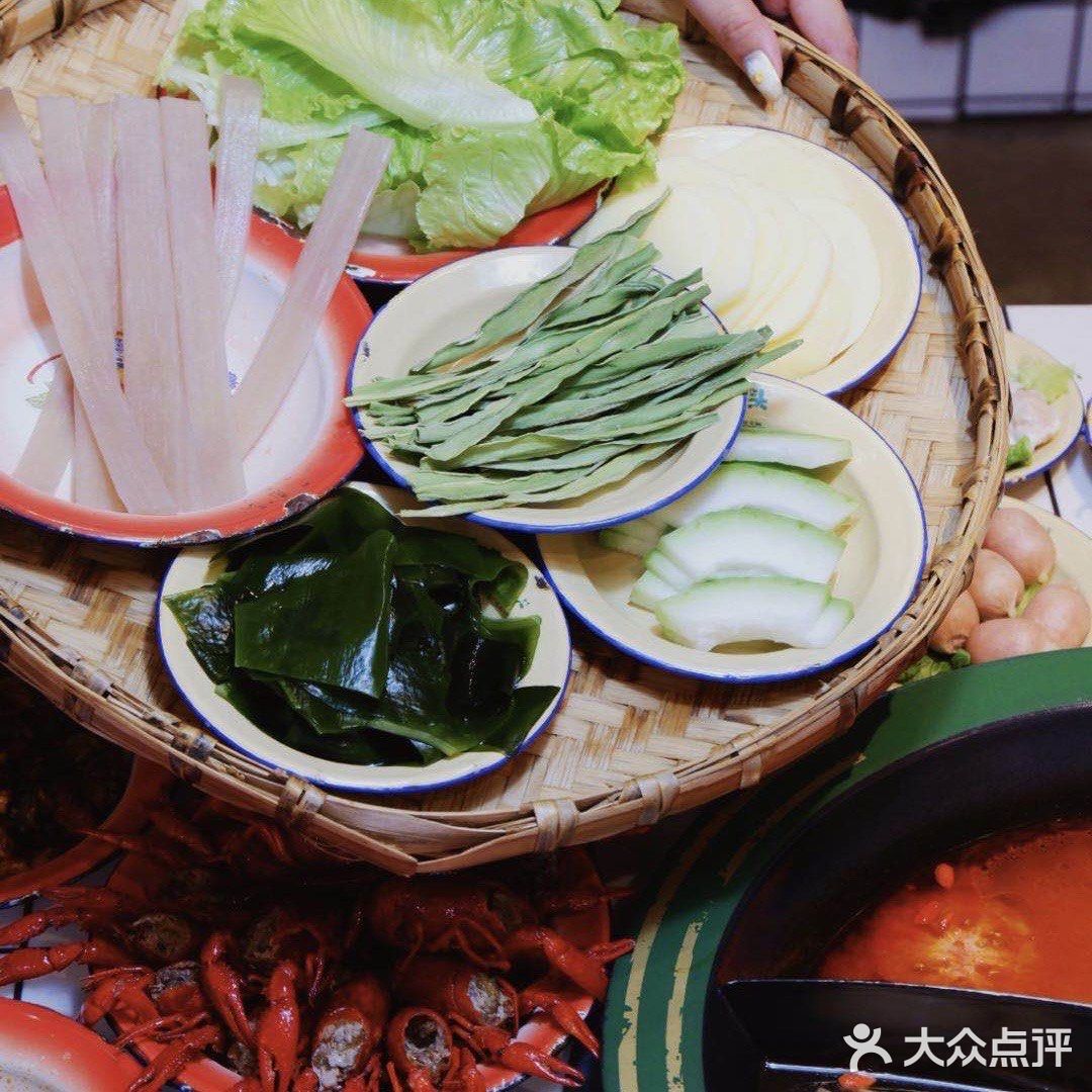 听说靠小吃出了圈 去了他们家