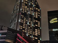 -星巴克(西藏路店)