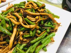 -洁神饭庄·海鲜·青岛菜·30年老字号(五四广场店)