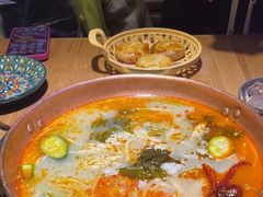 -洱火云南酸菜牛肉火锅(石景山当代商城店)