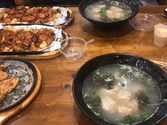 -老东镇啤酒屋海鲜加工·蒸汽海鲜·海鲜烧烤(台东店)