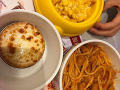 -必胜客(世纪港湾店)