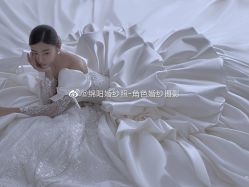 -角色婚纱摄影(中心店)