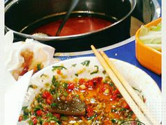 -马路边边串串香形象店(磐石路店)
