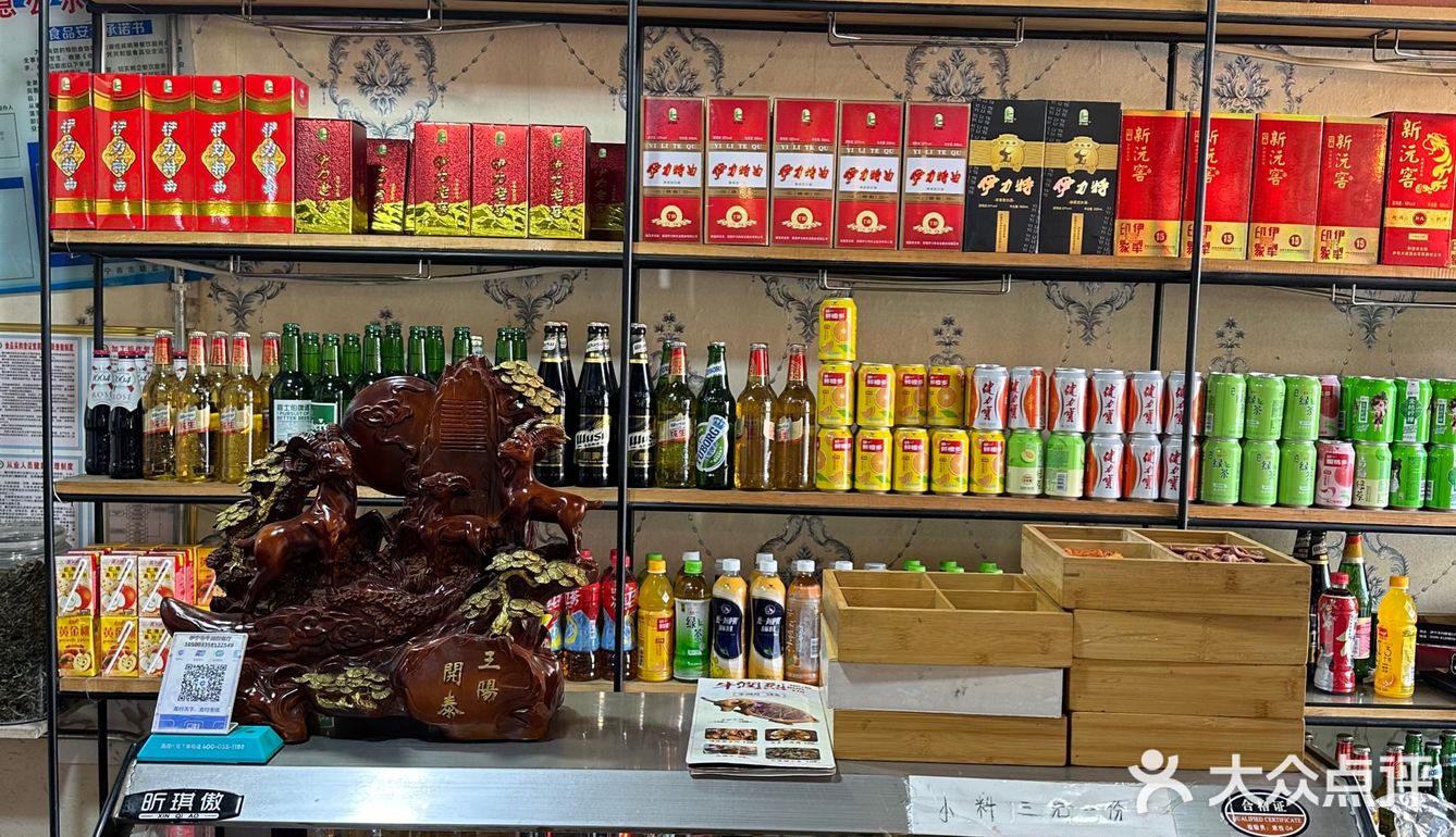 除了各种面片馕碳水怎么能少得了牛羊肉