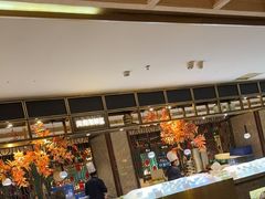 -半岛翡丽海鲜自助餐厅(观风亭店)