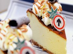 -HOT CRUSH趁热集合·现烤面包(上海环球港店)