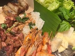 -大头虾越式风味餐厅(光明广场店)