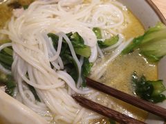 -呼啦面馆·头牌豌杂面(爱琴海店)